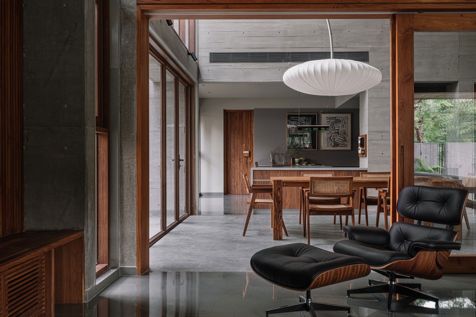 MS House by Studio Saransh. Photograph by Ishita Sitwala.