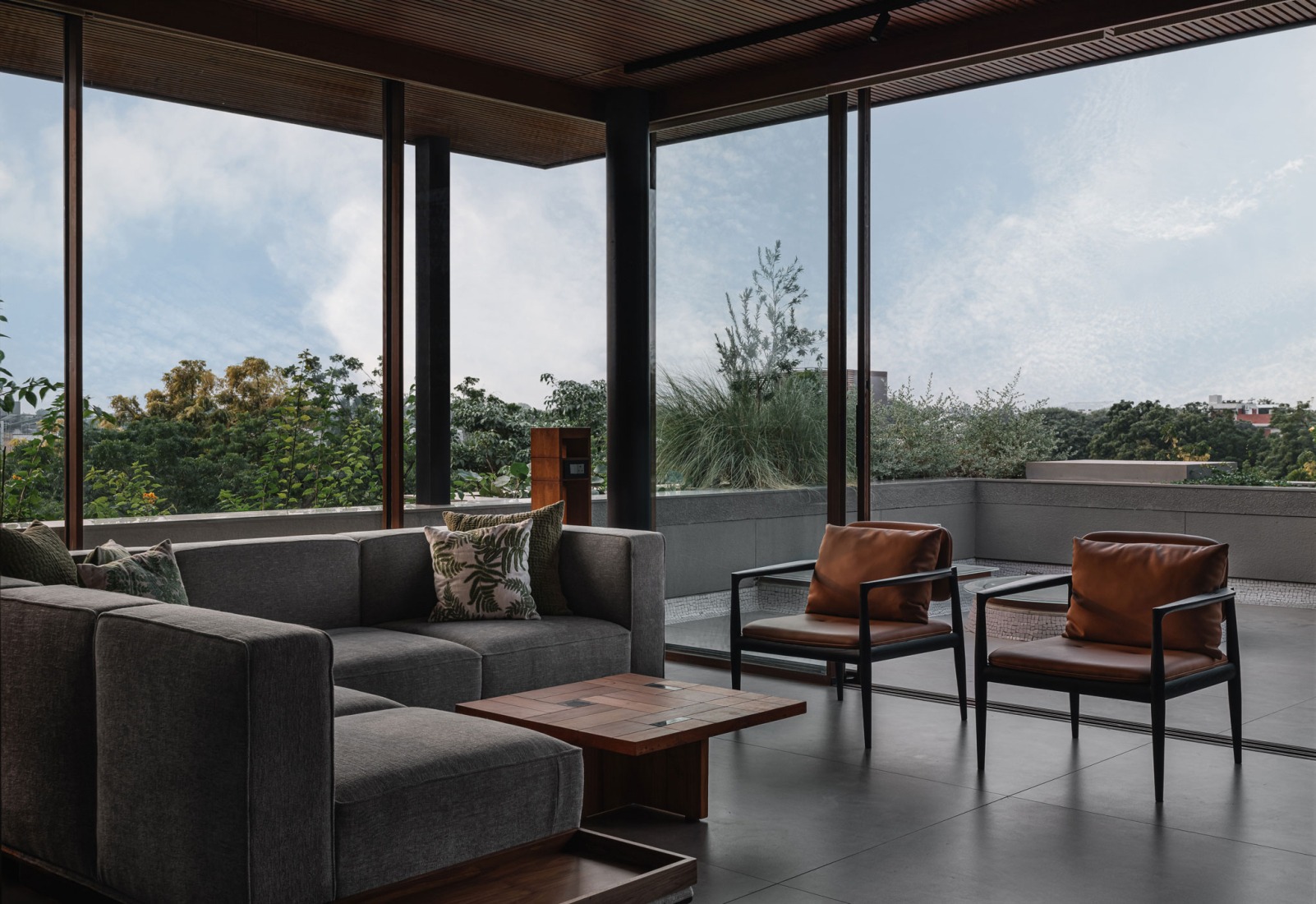 MS House by Studio Saransh. Photograph by Ishita Sitwala.