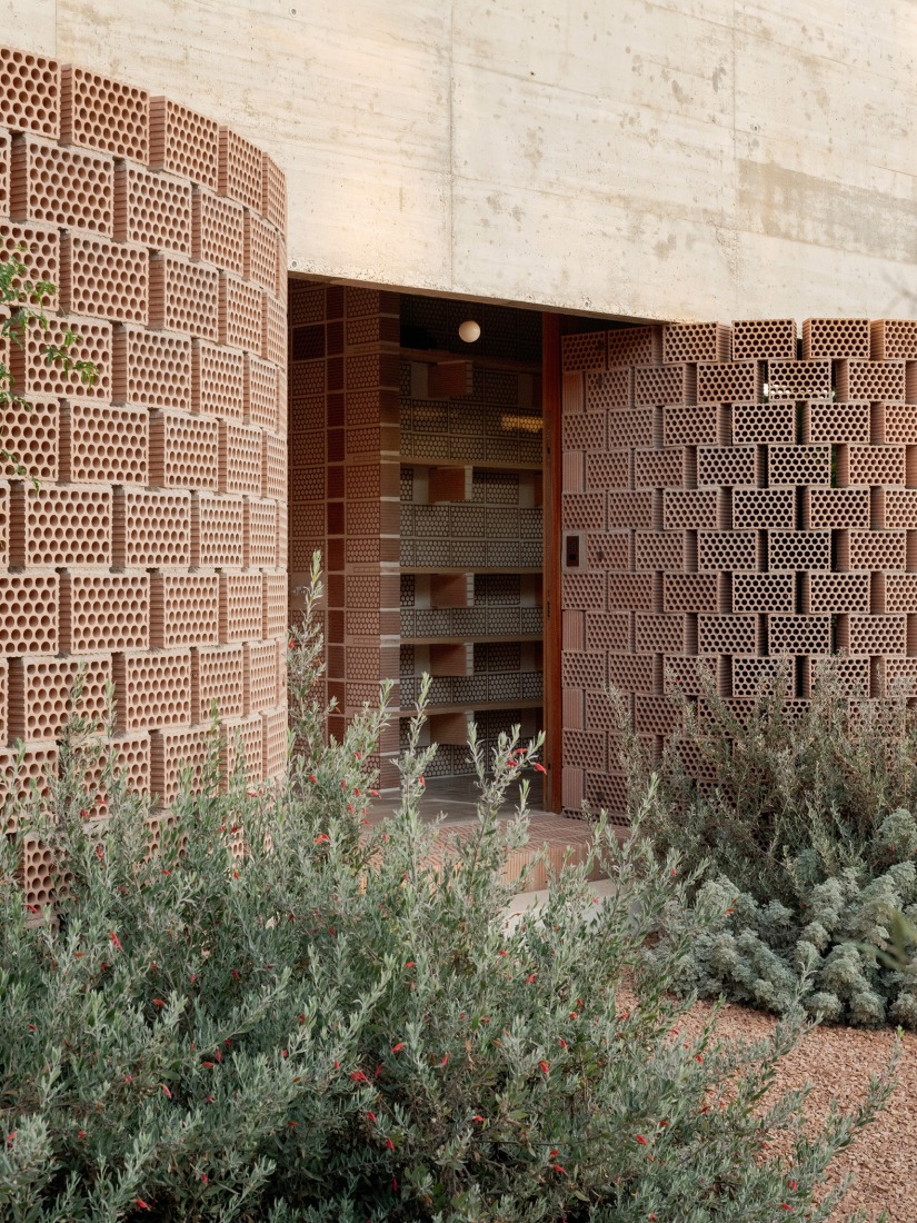 Ca na Birgit by TEd'A arquitectes. Photograph by Luis Díaz Díaz. Ca na Birgit by TEd'A arquitectes. Photograph by Luis Díaz Díaz.