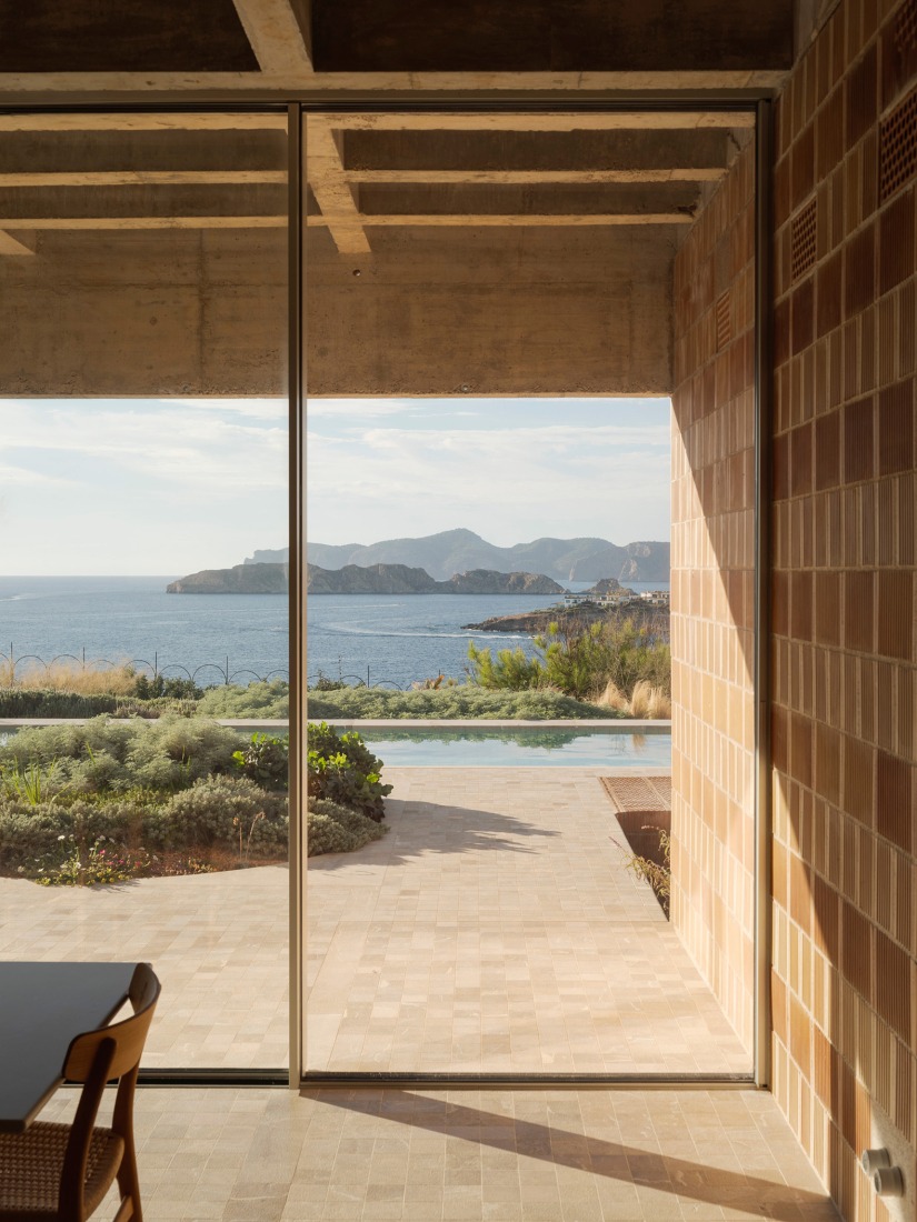 Ca na Birgit by TEd'A arquitectes. Photograph by Luis Díaz Díaz. Ca na Birgit by TEd'A arquitectes. Photograph by Luis Díaz Díaz.