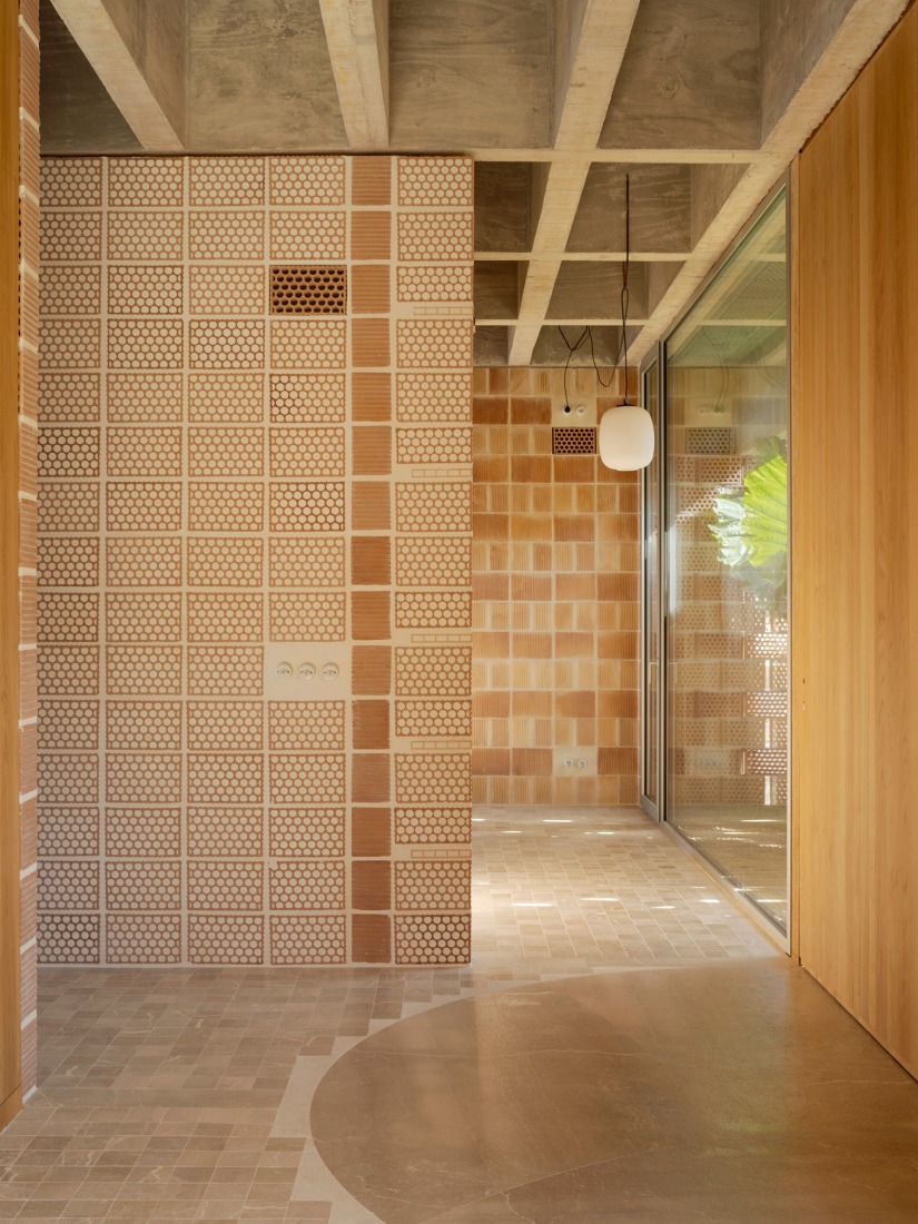 Ca na Birgit by TEd'A arquitectes. Photograph by Luis Díaz Díaz. Ca na Birgit by TEd'A arquitectes. Photograph by Luis Díaz Díaz.