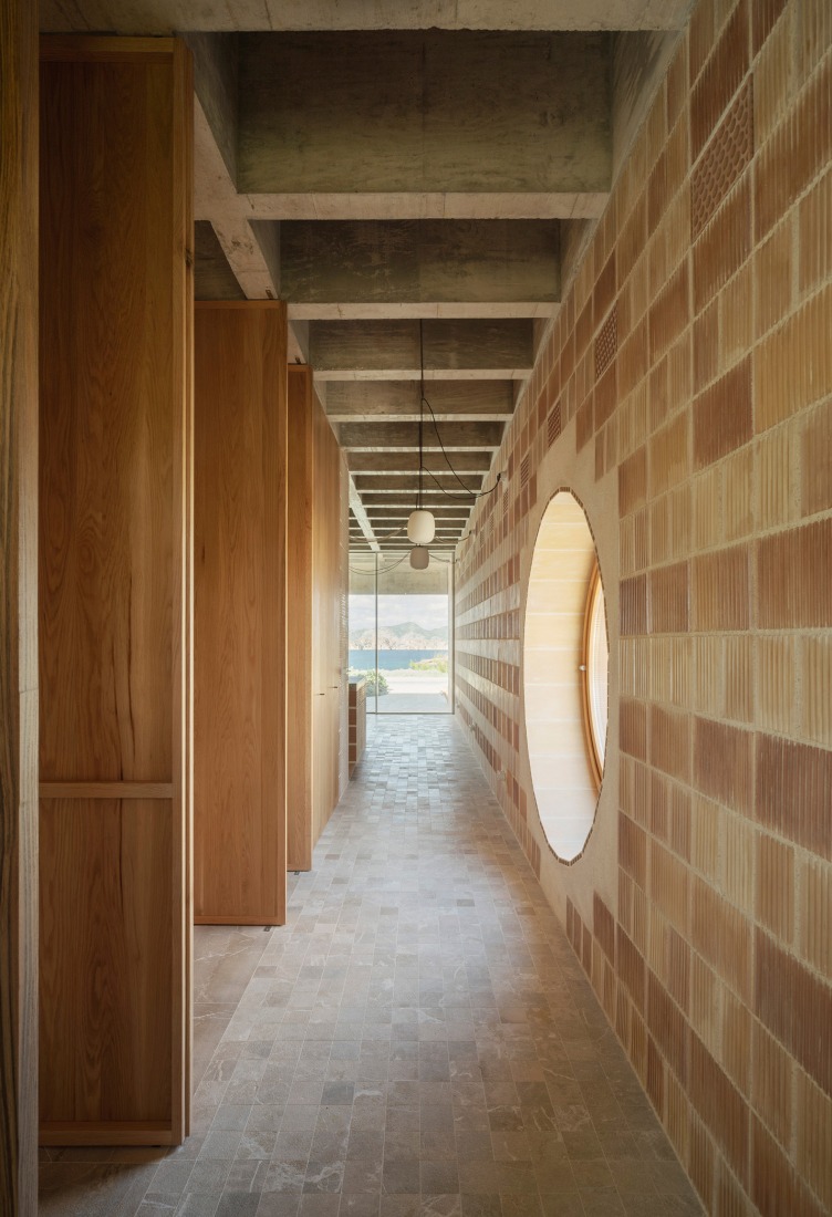 Ca na Birgit by TEd'A arquitectes. Photograph by Luis Díaz Díaz. Ca na Birgit by TEd'A arquitectes. Photograph by Luis Díaz Díaz.