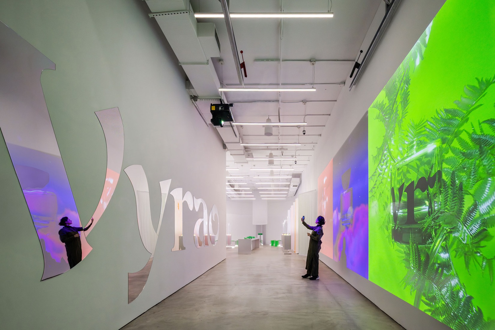 Vyrao Mercer por AMO. Fotografía por Bridgit Beyer.  Vyrao Mercer por AMO. Fotografía por Bridgit Beyer.