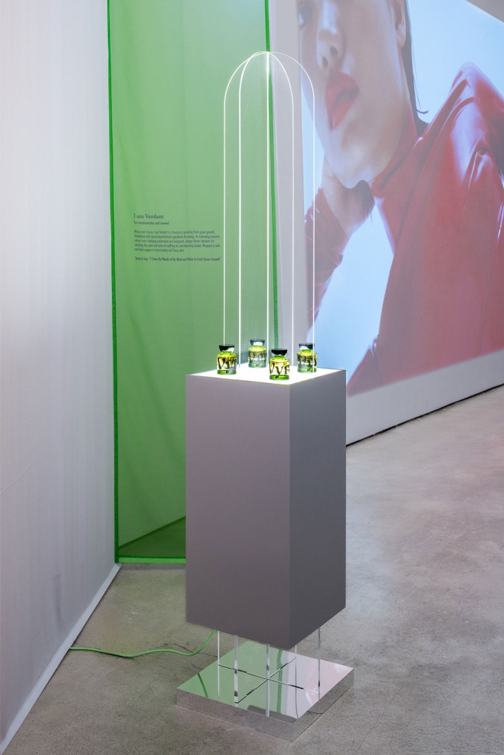 Vyrao Mercer por AMO. Fotografía por Bridgit Beyer.  Vyrao Mercer por AMO. Fotografía por Bridgit Beyer.