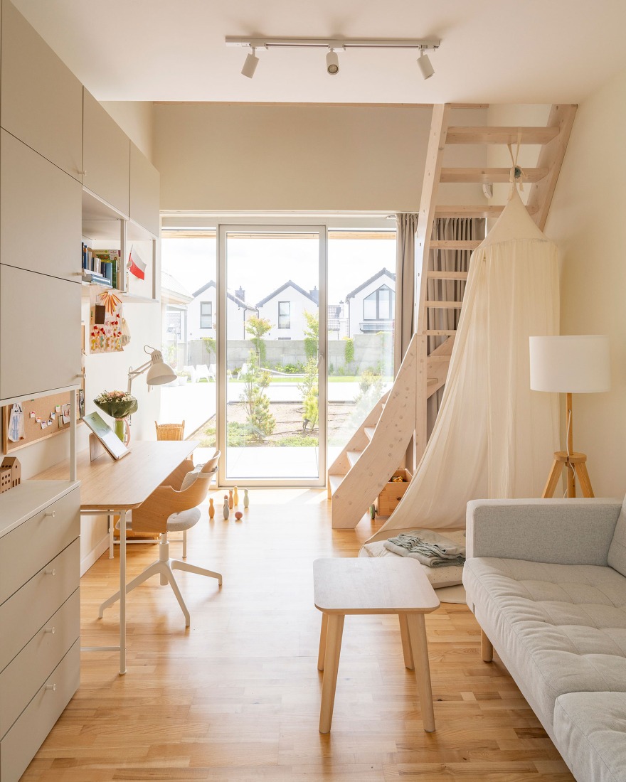 House in Jastrzębia Góra by Archmondo. Photograph by Jakub Certowicz.