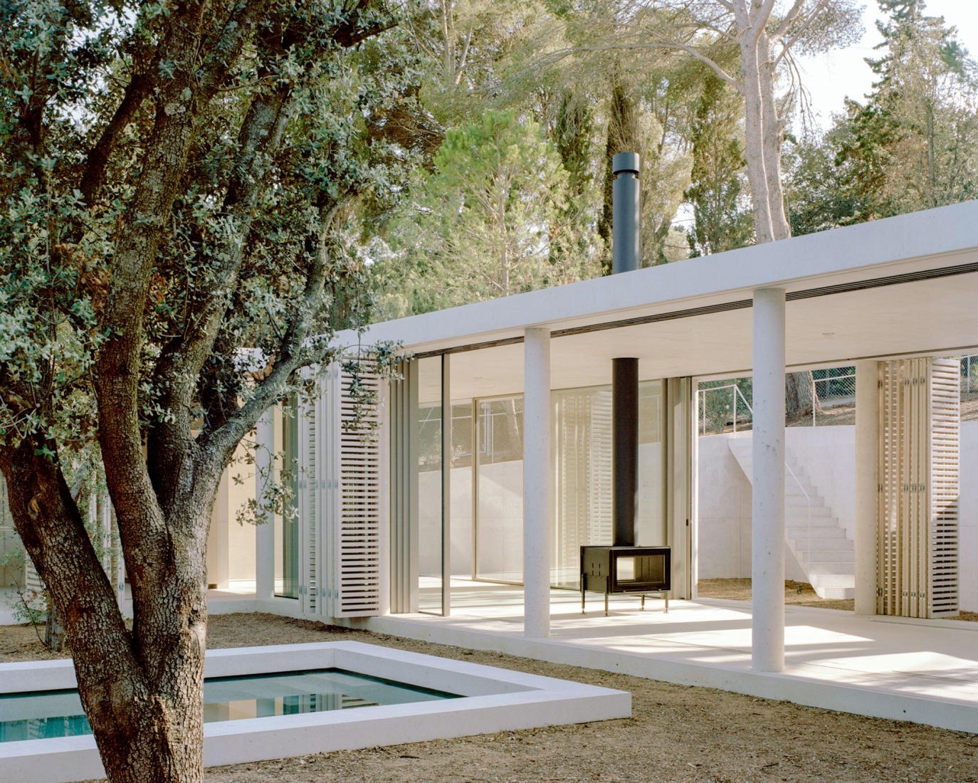 Casa patio por Arquitectura-G. Fotografía por Maxime Delvaux.