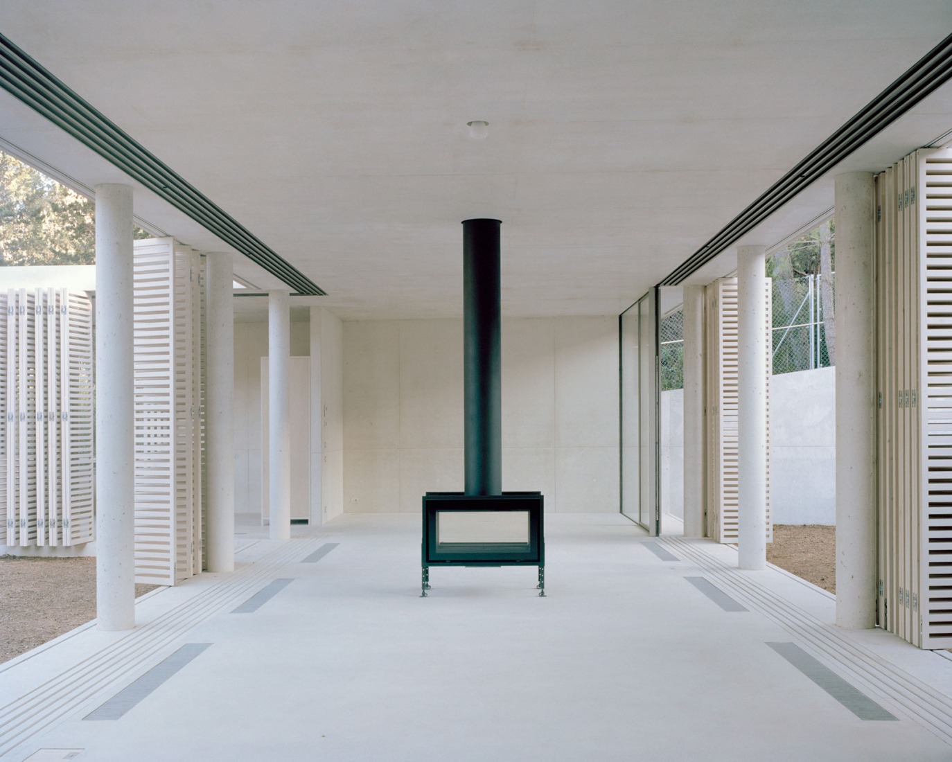 Casa patio por Arquitectura-G. Fotografía por Maxime Delvaux.