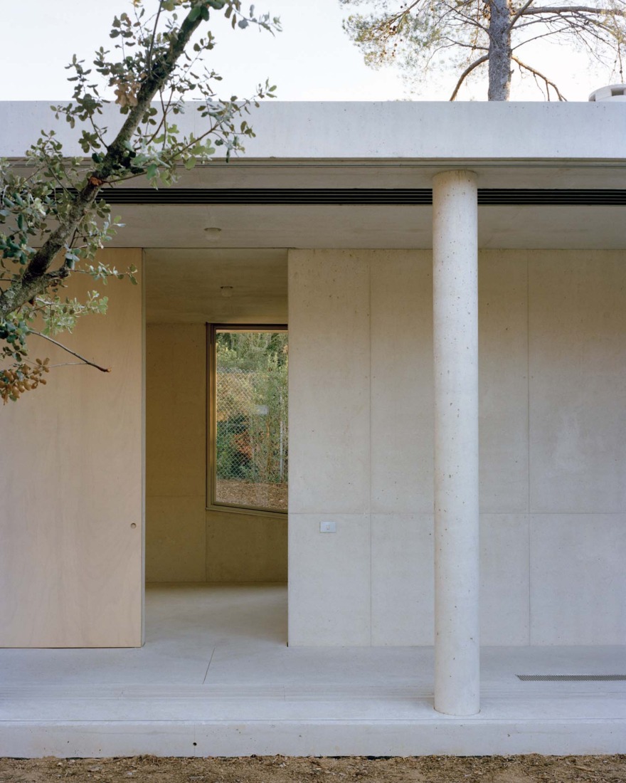Casa patio por Arquitectura-G. Fotografía por Maxime Delvaux.