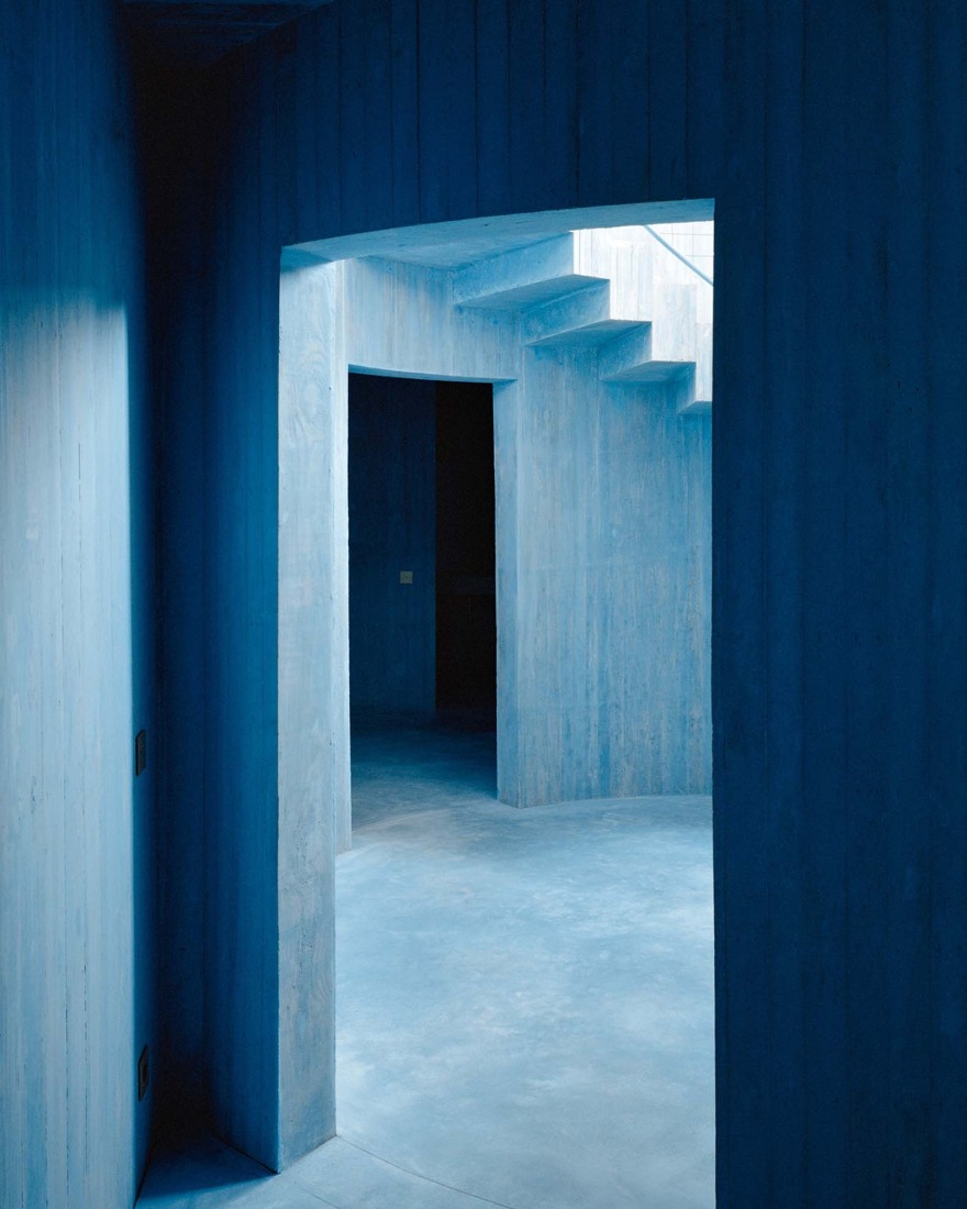 House II in a Quinta de Recreio by Arquitectura-G. Photograph by Maxime Delvaux.