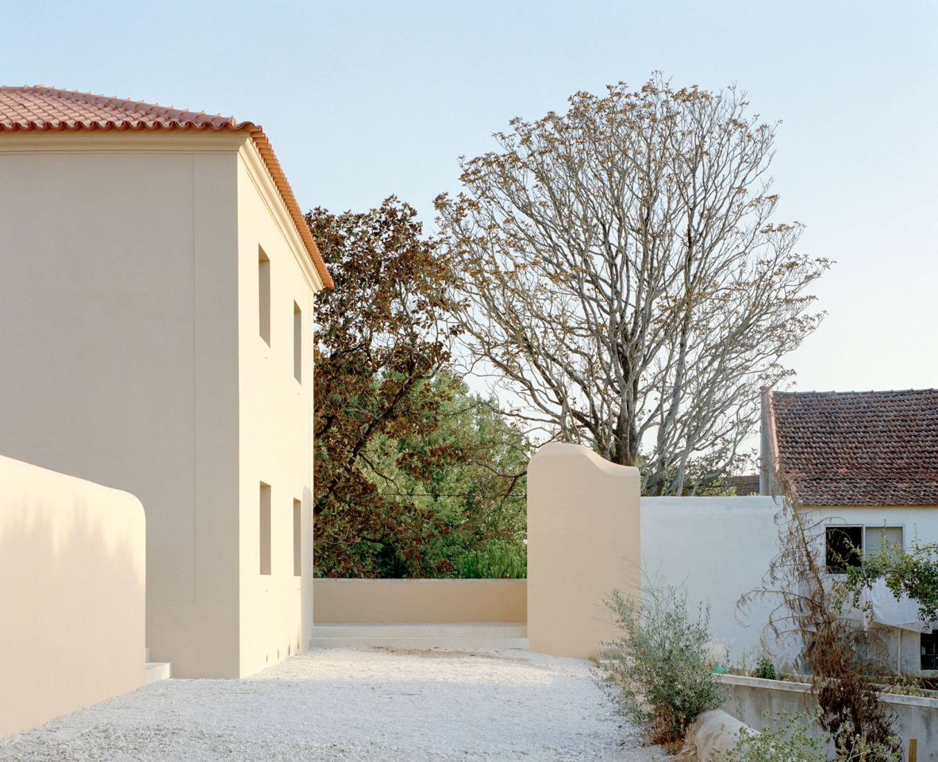 House II in a Quinta de Recreio by Arquitectura-G. Photograph by Maxime Delvaux.