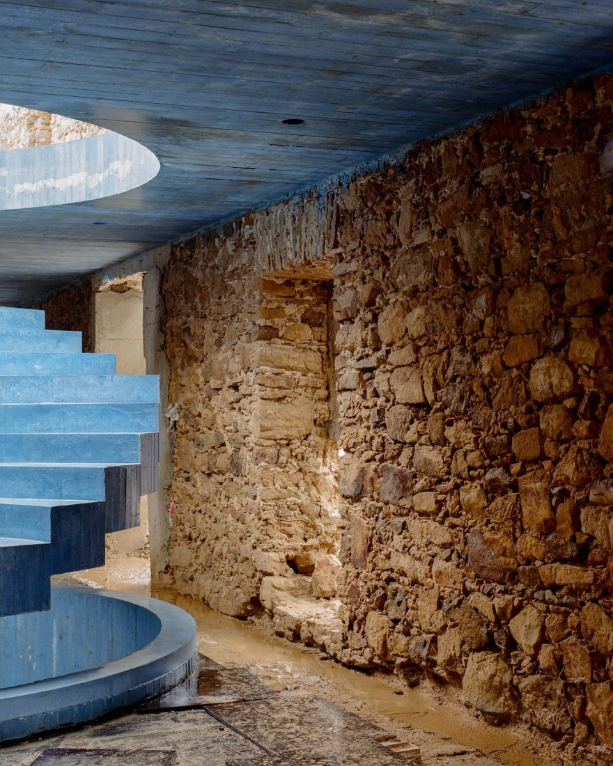 House II in a Quinta de Recreio by Arquitectura-G. Photograph by Francisco Ascensão.