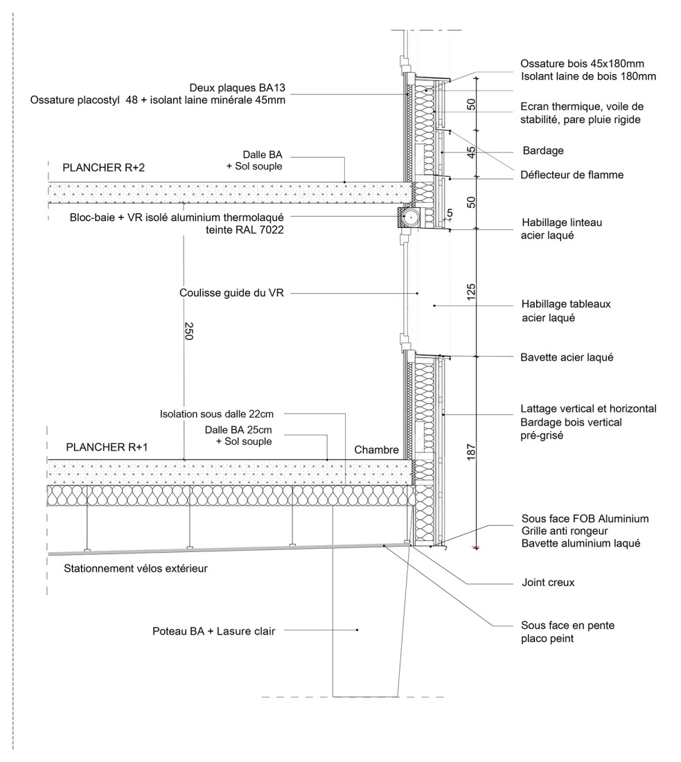 Detalle constructivo: unión de hilada inferior y paramento exterior. Residencia de estudiantes Joséphine Baker por Ateliers A+ y Atelier Métis.