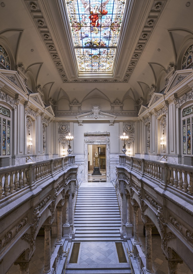 La Escalera Imperial. Fotografía cortesía por El Banco de España.