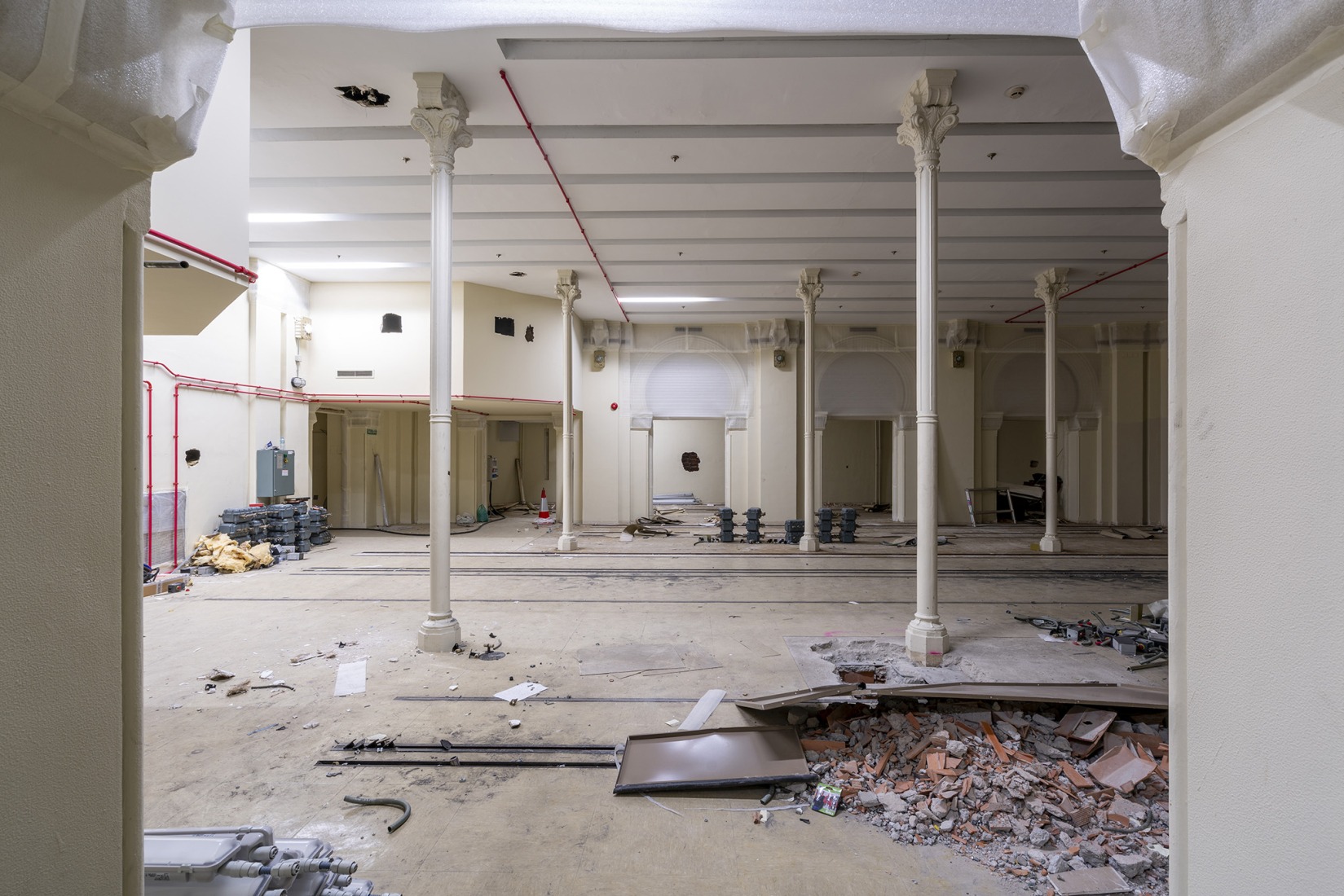 Restauración Sala de cobradores. Fotografía por Luis Asín. Cortesía por El Banco de España.