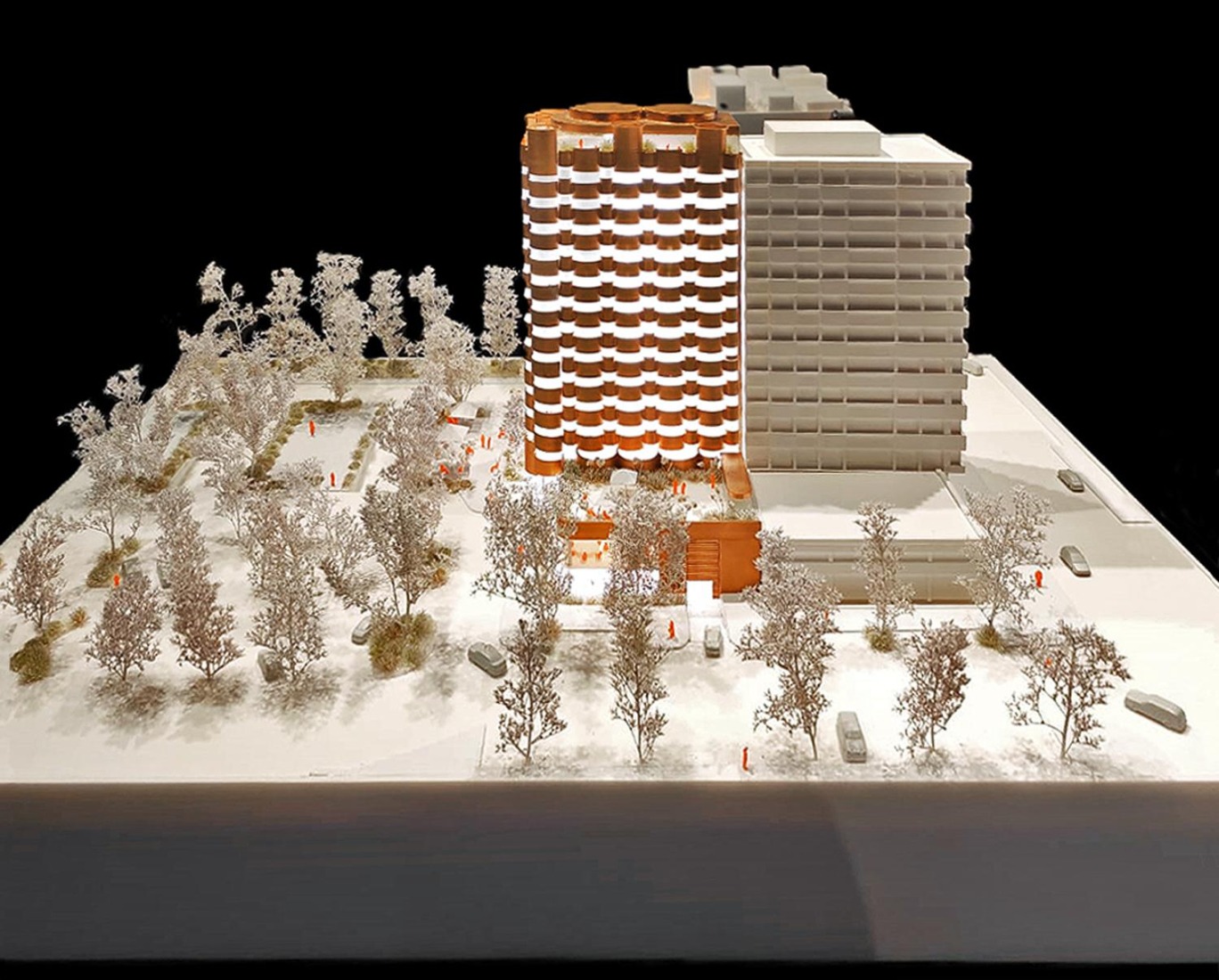 Maqueta del Hotel General Perón 27 por BIG. Imagen cortesía de Ibervalles Socimi. Maqueta del Hotel General Perón 27 por BIG. Imagen cortesía de Ibervalles Socimi.
