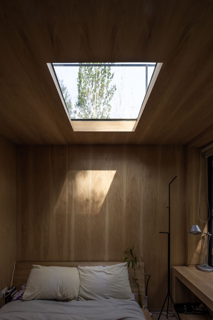 Minimal house in La Plata by Estudio Borrachia. Photograph by Luis Barandiaran.