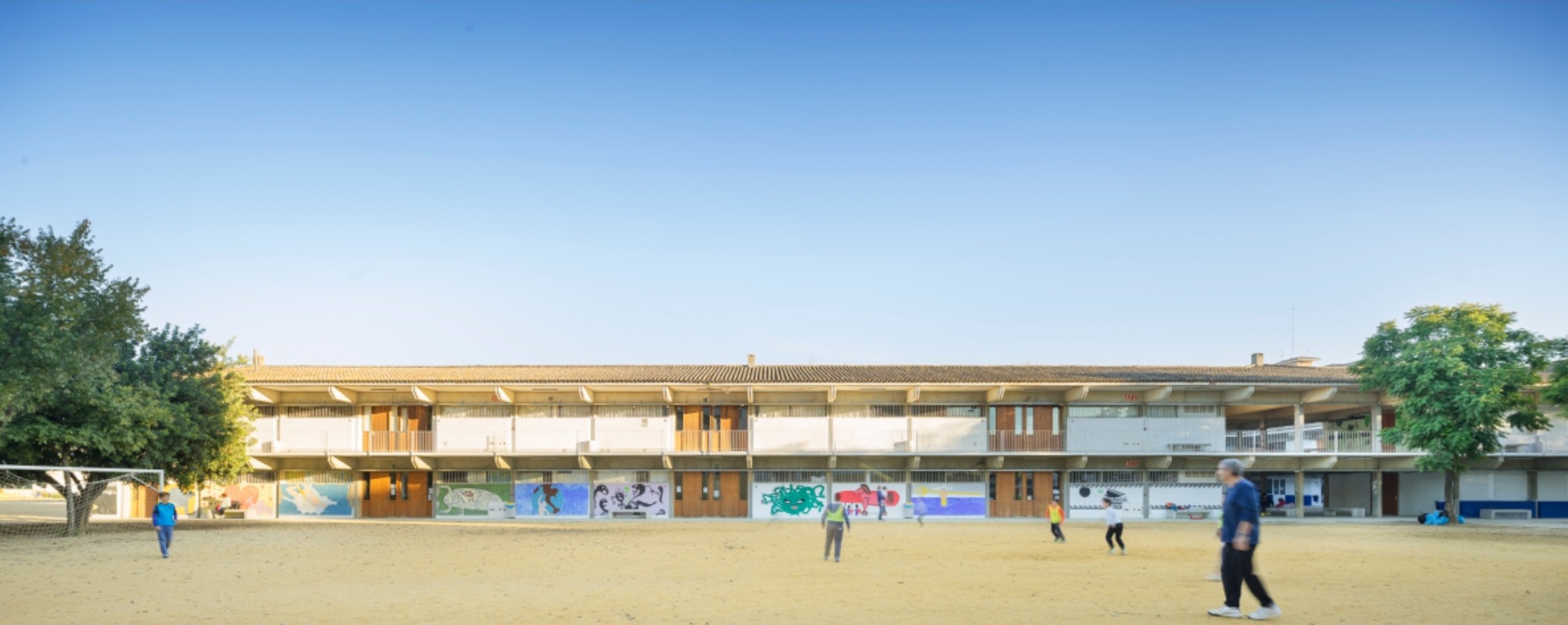 Aljarafe School by Fernando Higueras and Antonio Miró. Photograph by Juanca Lagares.