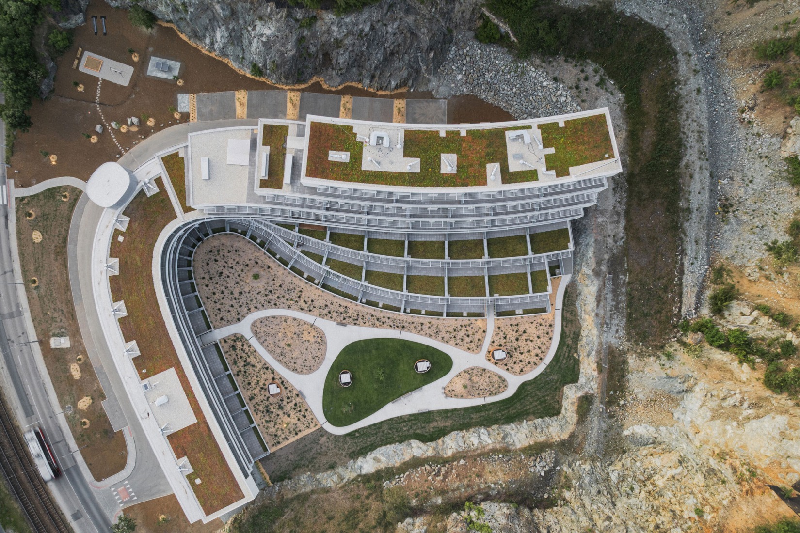 Diorit Residence por Architekti DRNH. Fotografía por Pavel Barták.