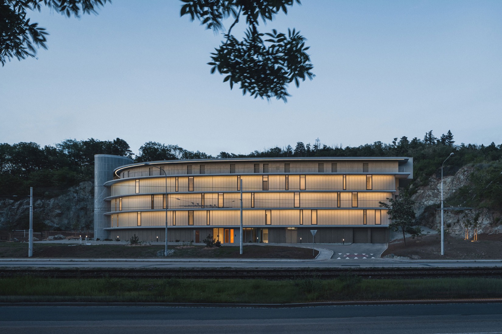 Diorit Residence por Architekti DRNH. Fotografía por Pavel Barták.