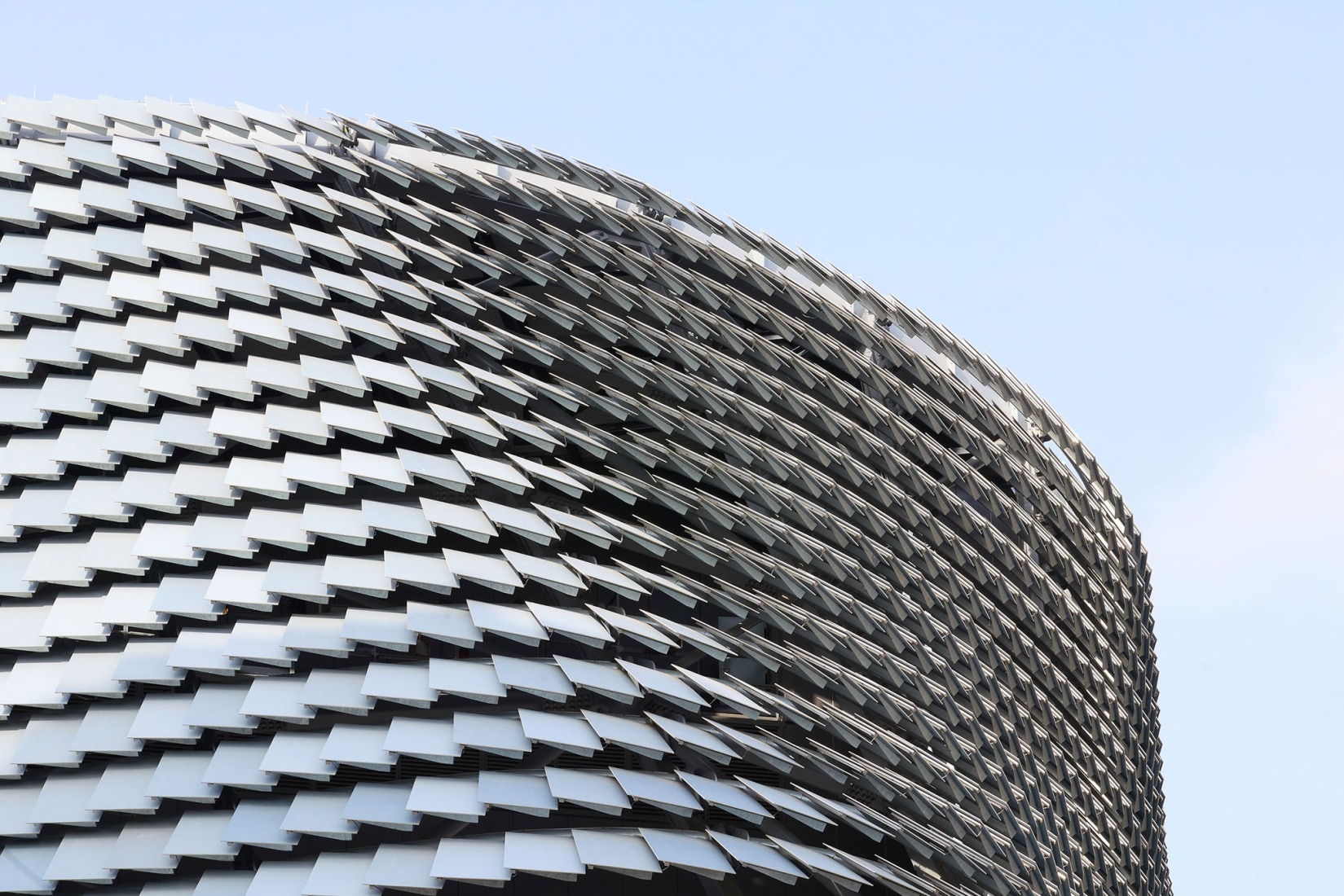 Roig Arena por HOK y ERRE. Fotografía por Hufton + Crow.