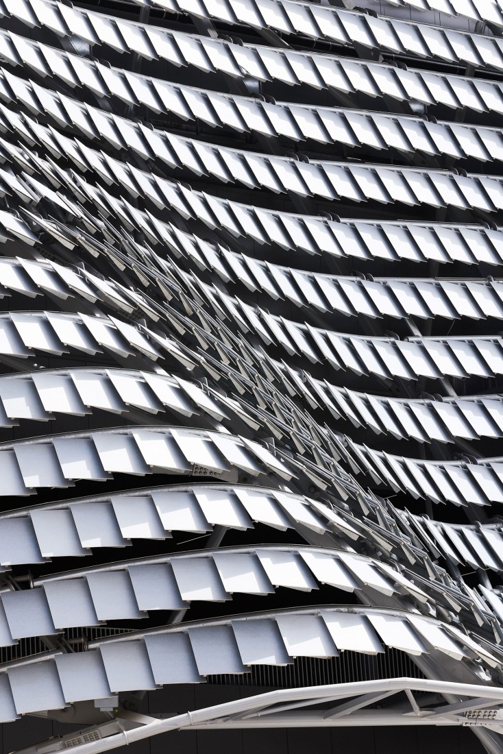 Roig Arena por HOK y ERRE. Fotografía por Hufton + Crow.