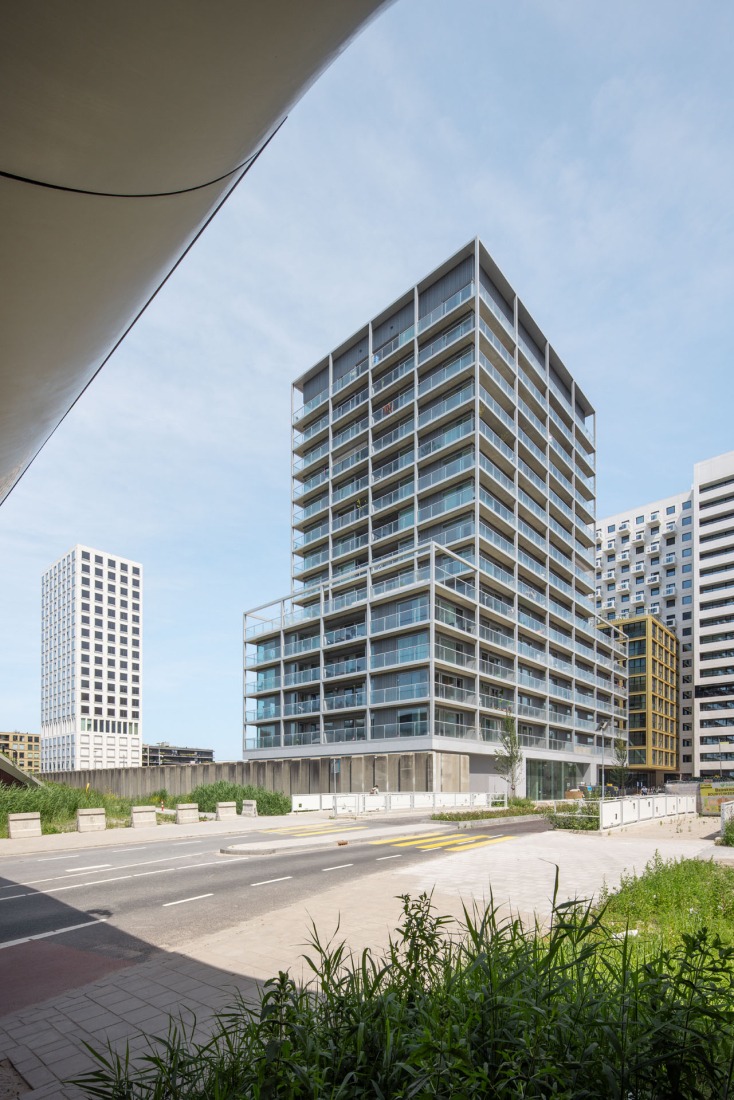 Complejo de viviendas sociales «De Vrijheid» por Atelier Kempe Thill architects and planners. Fotografía por Ulrich Schwarz.