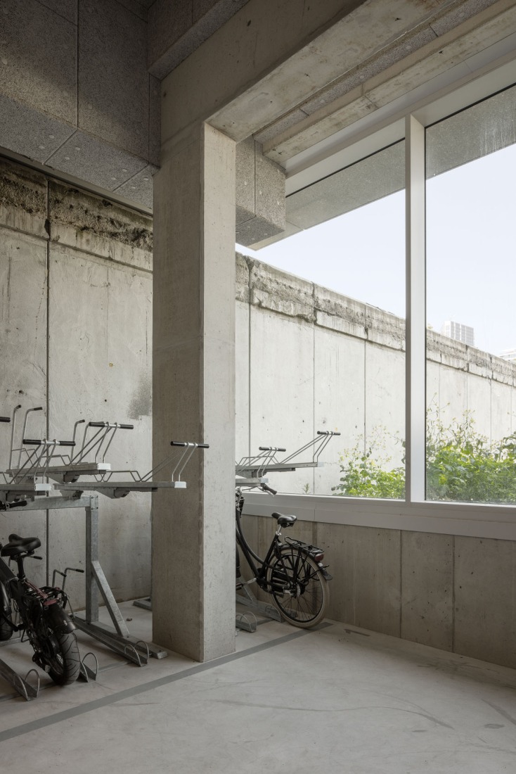 Complejo de viviendas sociales «De Vrijheid» por Atelier Kempe Thill architects and planners. Fotografía por Ulrich Schwarz.