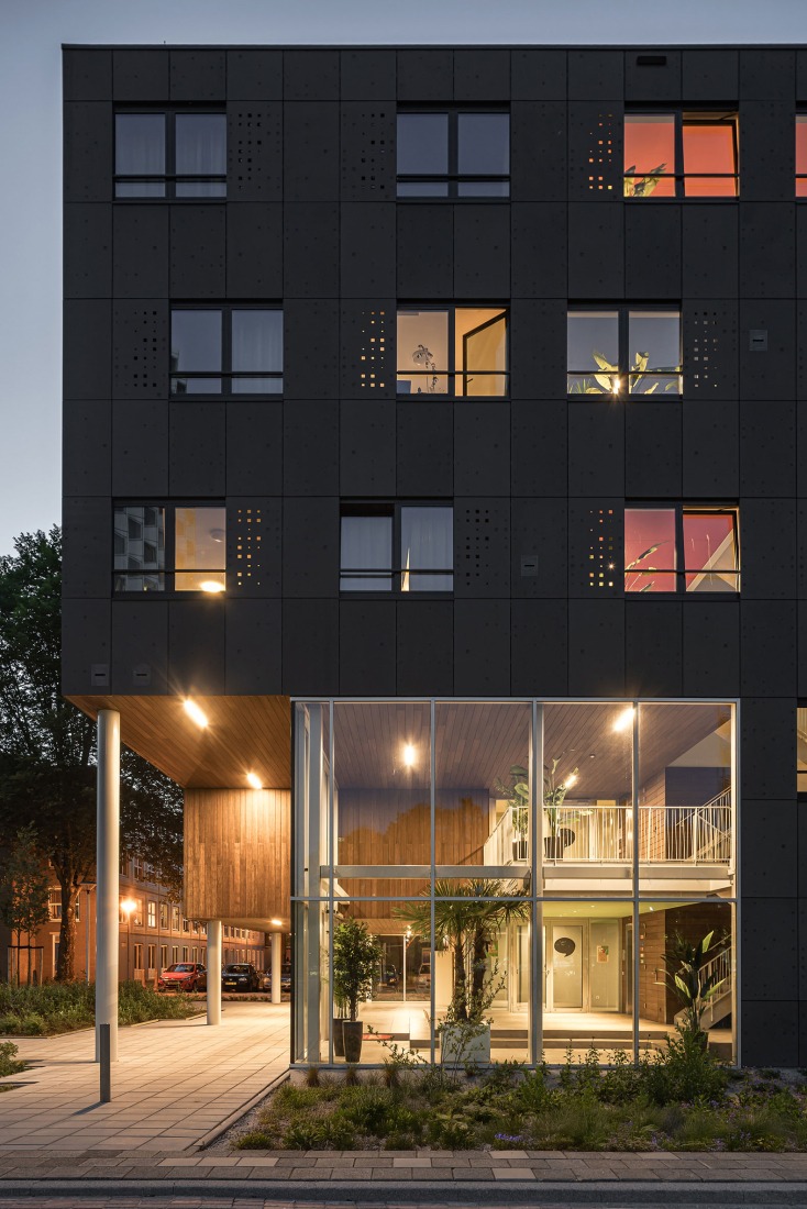 Suite 9 por Studioninedots. Fotografía por Sebastian van Damme.