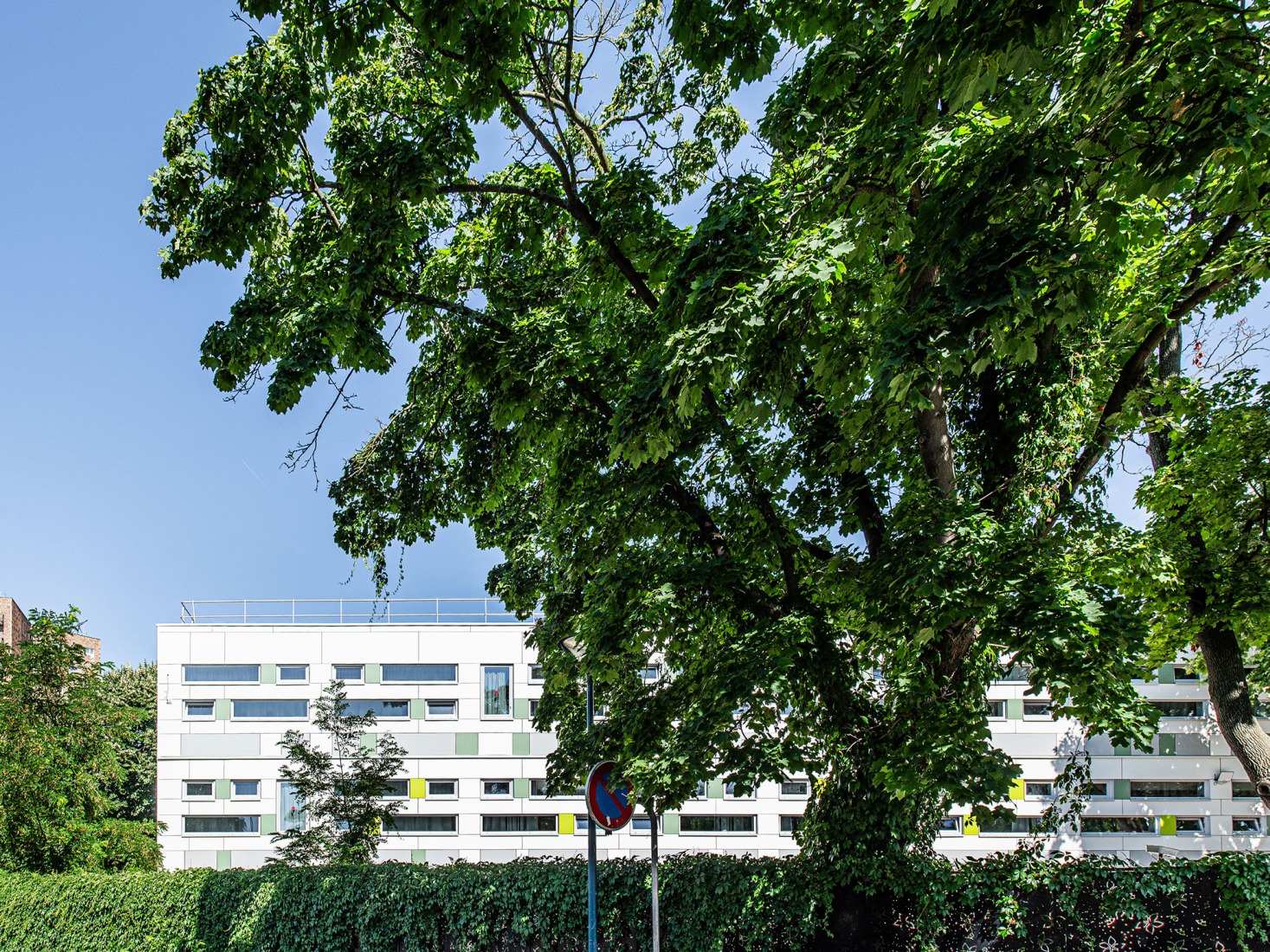 Escuela Marcel Cachin y Centro de Ocio Siloé por Swan architectes. Fotografía por Swan architectes.