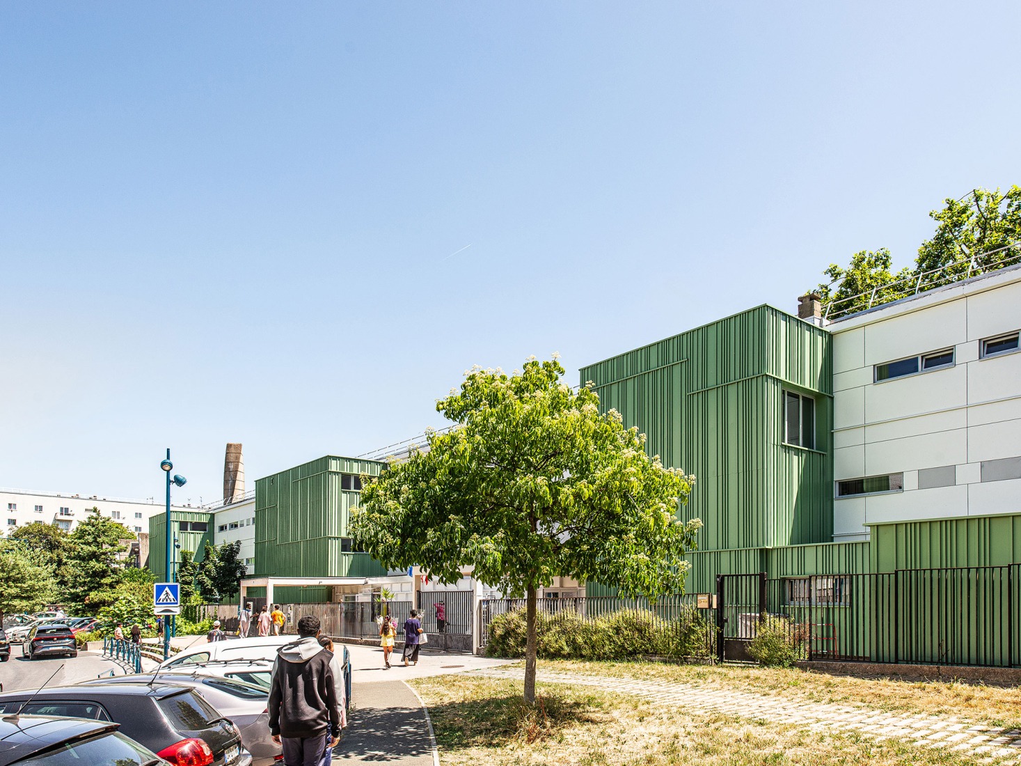 Escuela Marcel Cachin y Centro de Ocio Siloé por Swan architectes. Fotografía por Swan architectes.