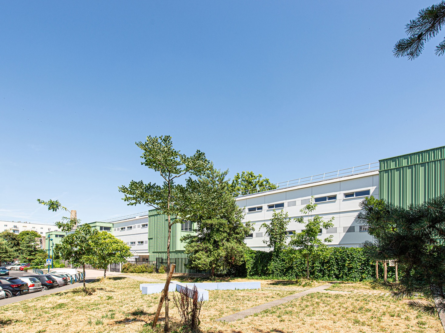Escuela Marcel Cachin y Centro de Ocio Siloé por Swan architectes. Fotografía por Swan architectes.