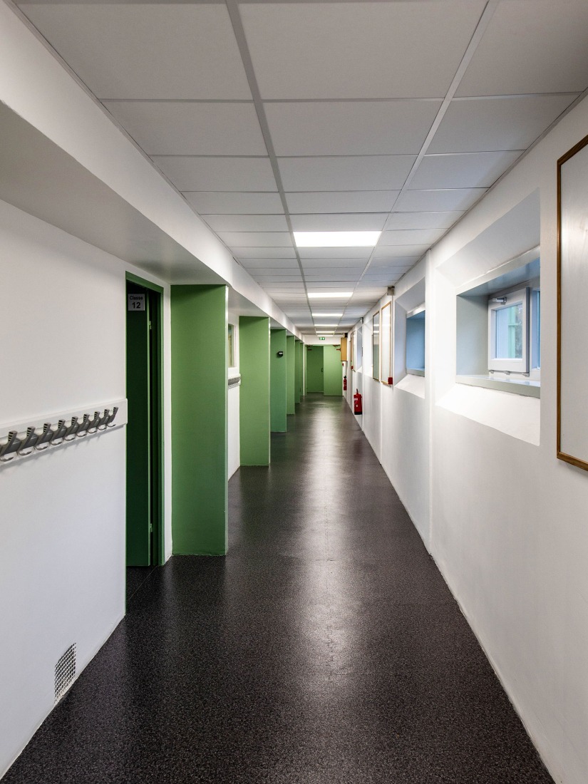 Escuela Marcel Cachin y Centro de Ocio Siloé por Swan architectes. Fotografía por Swan architectes.