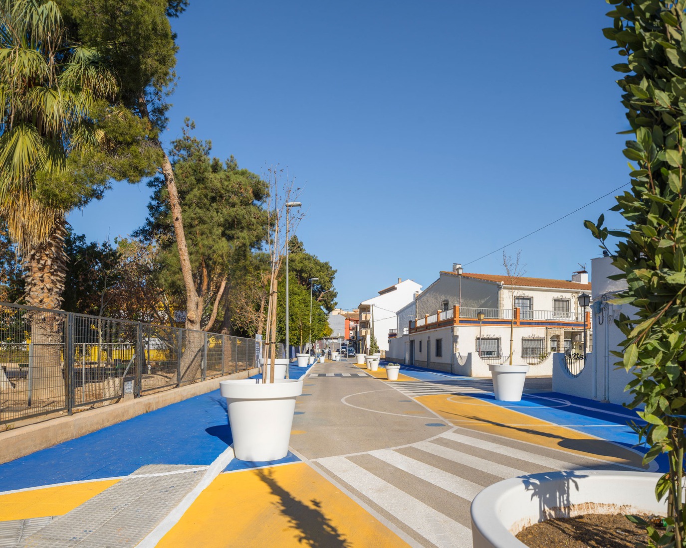 Trenza urbana por DMDT y Parra arquitectos. Fotografía por Imagen Subliminal.
