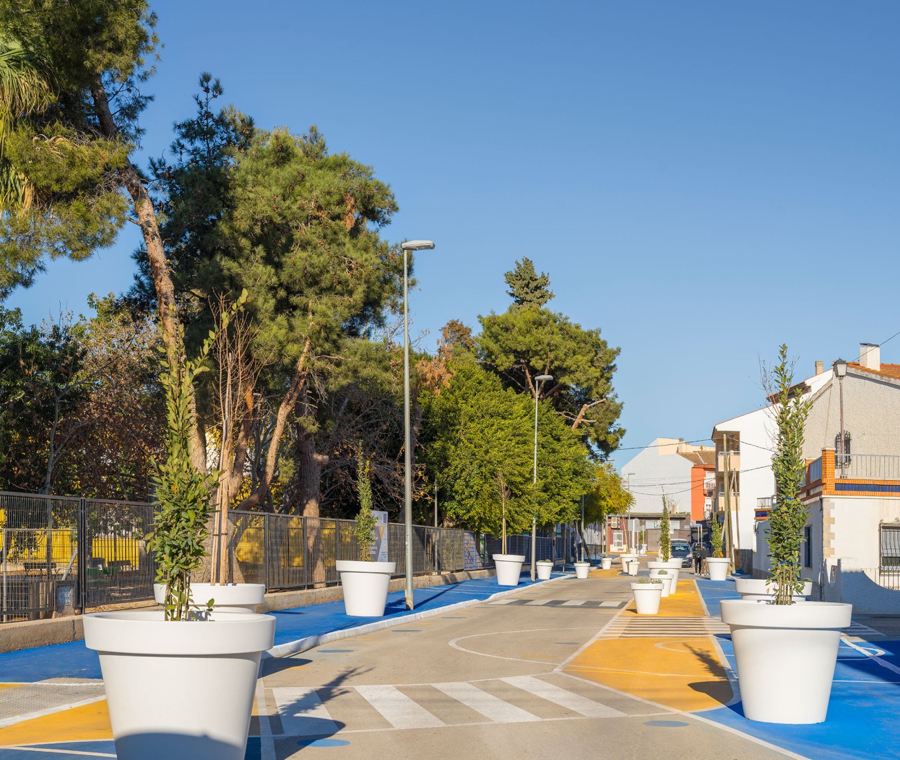 Trenza urbana por DMDT y Parra arquitectos. Fotografía por Imagen Subliminal.