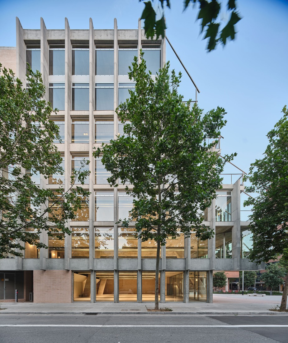 Llull 122 por BAAS arquitectura. Fotografía por Adrià Goula.