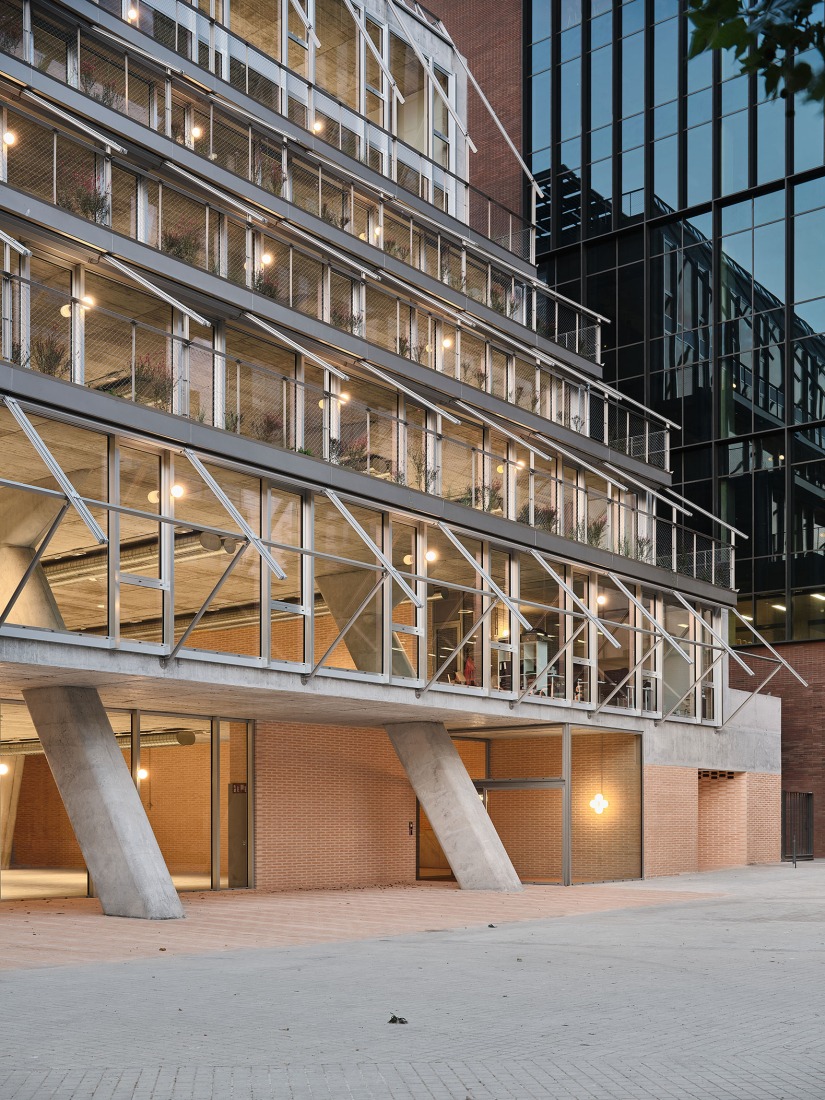 Llull 122 por BAAS arquitectura. Fotografía por Adrià Goula.