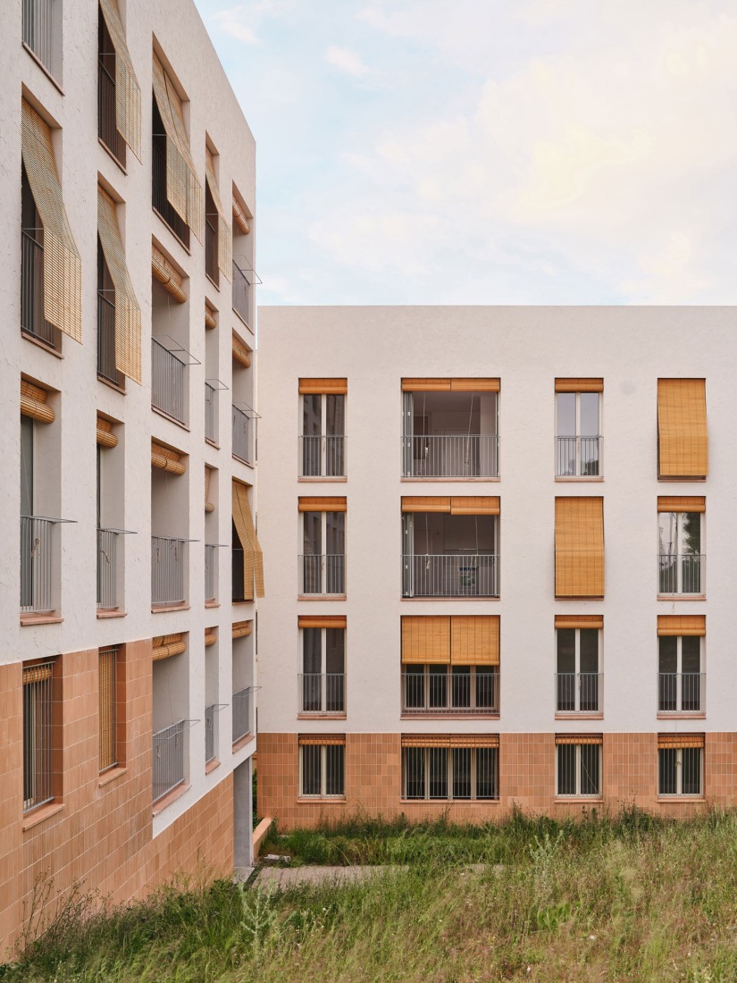Sustainability and spatial quality. 72 Social Housing in Castelldefels by Carles Enrich Studio. Photograph by Adrià Goula.
