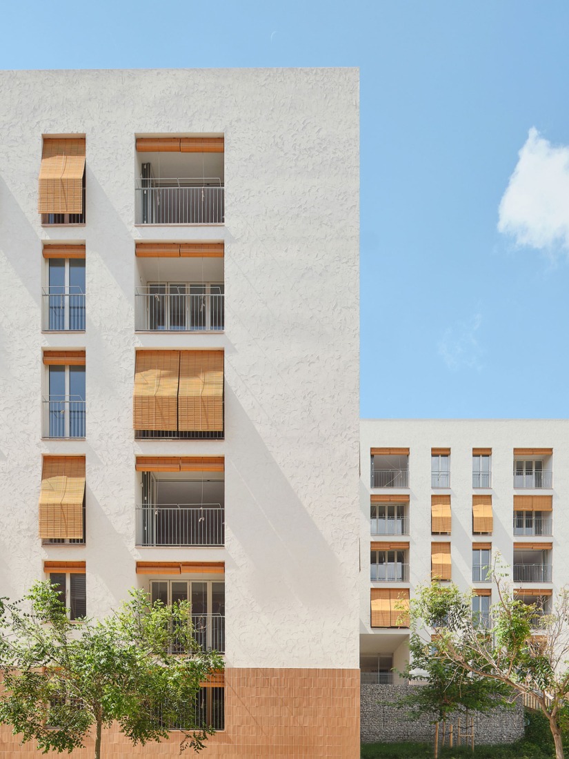 Sustainability and spatial quality. 72 Social Housing in Castelldefels by Carles Enrich Studio. Photograph by Adrià Goula.