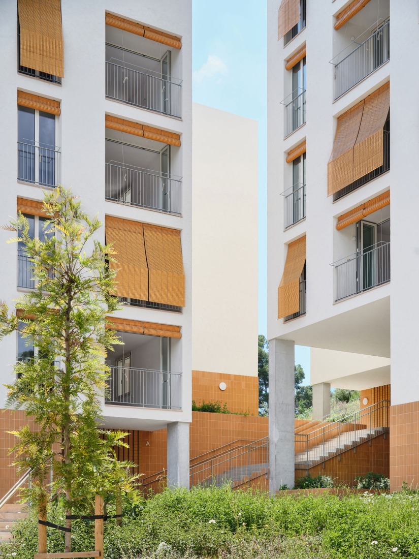 Sustainability and spatial quality. 72 Social Housing in Castelldefels by Carles Enrich Studio. Photograph by Adrià Goula.
