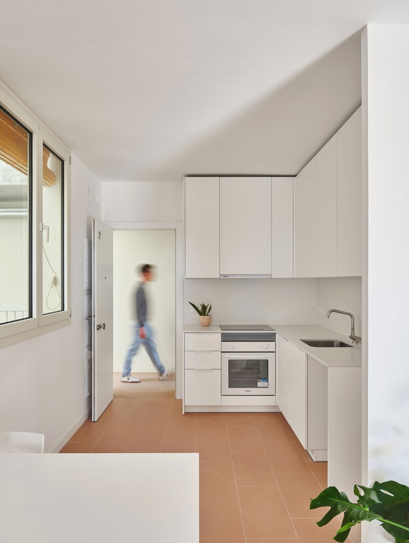 Sustainability and spatial quality. 72 Social Housing in Castelldefels by Carles Enrich Studio. Photograph by Adrià Goula.