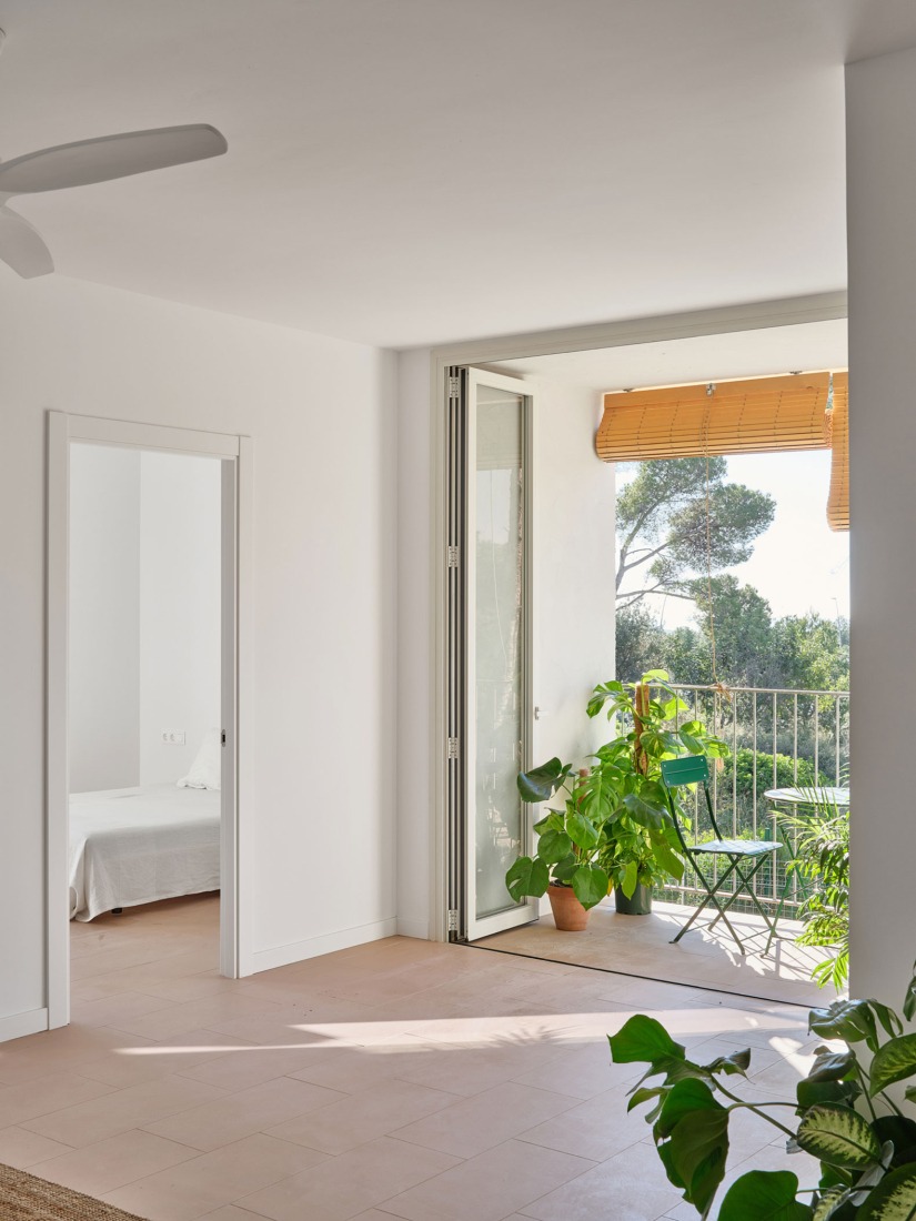 Sustainability and spatial quality. 72 Social Housing in Castelldefels by Carles Enrich Studio. Photograph by Adrià Goula.