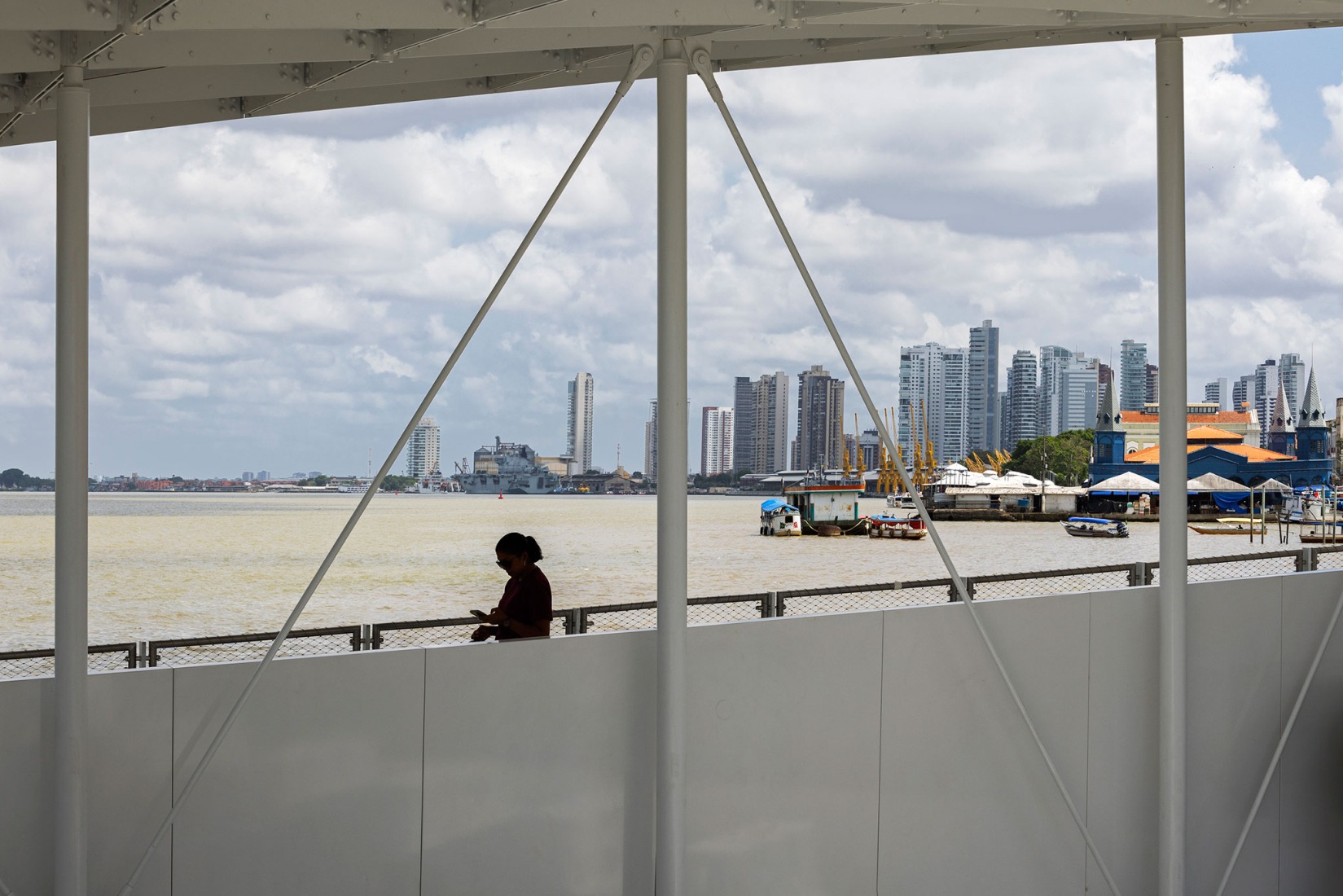 AquaPraça en la COP30 por CRA-Carlo Ratti y Höweler + Yoon. Fotografía por Leonardo Finotti.