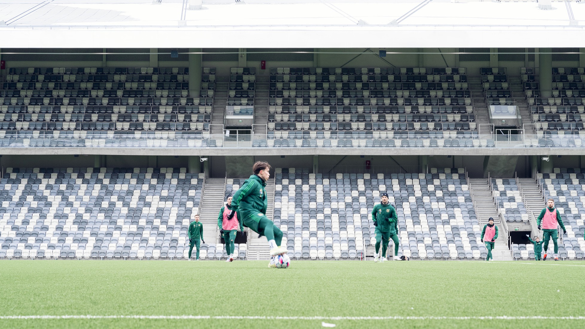 Estadio Tammela por JKMM Architects. Fotografía por Hannu Rytky.