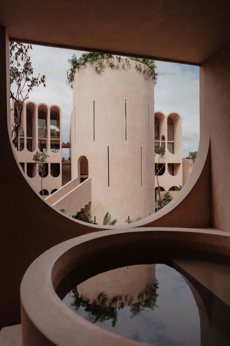 Un complejo regenerativo. Babel por V Taller. Fotografía por Spaces by Conie.