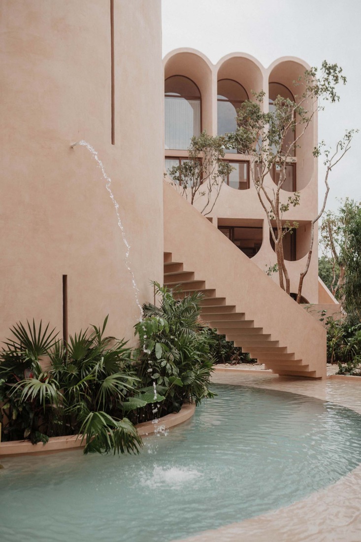 Un complejo regenerativo. Babel por V Taller. Fotografía por Spaces by Conie.