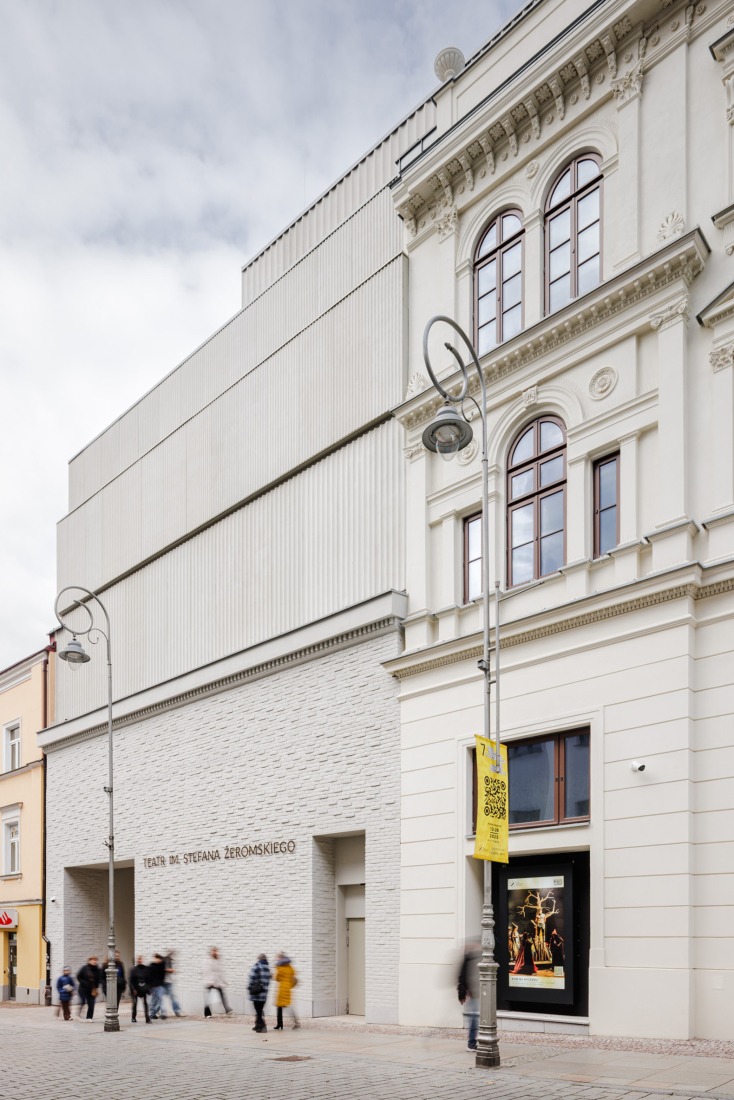 Żeromski Theatre in Kielce by WXCA. Photograph by Adam Grzesik.