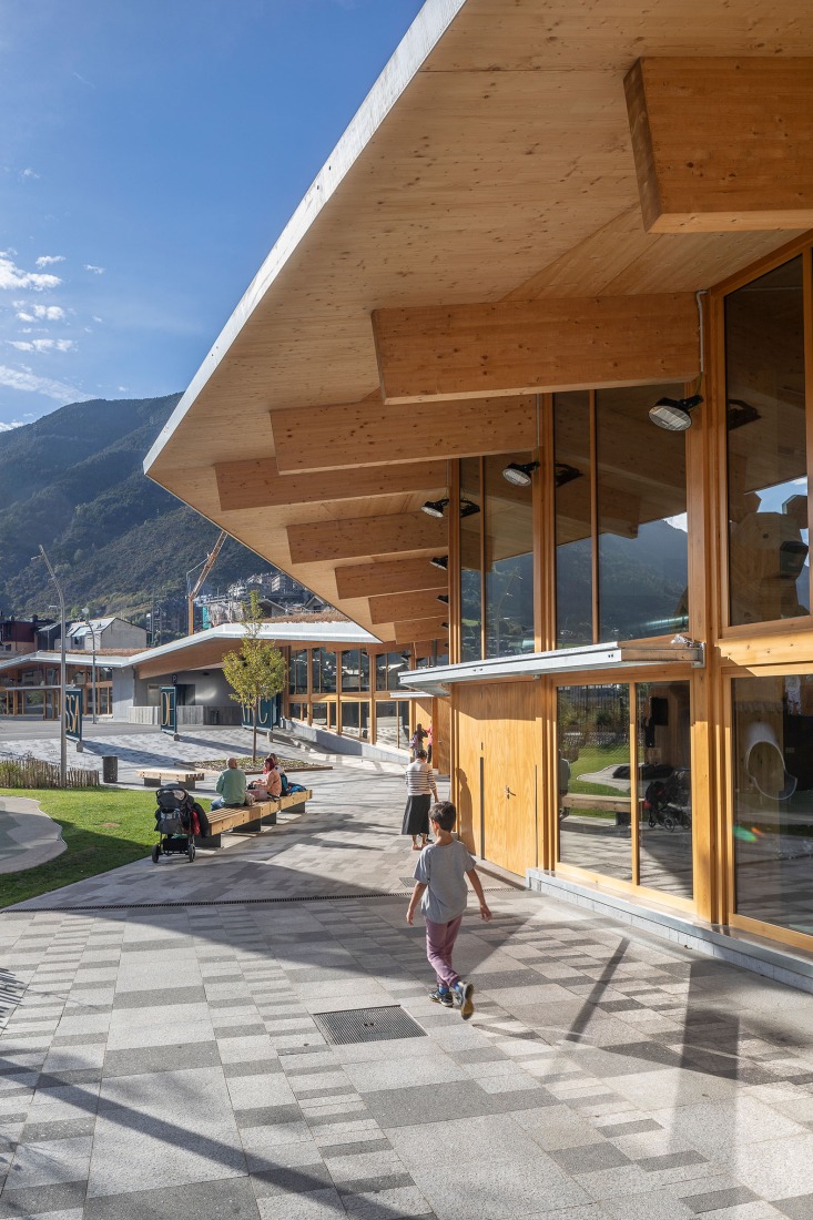 Parc de l’Ossa por Altura arquitectes. Fotografía por Rafael Vargas.
