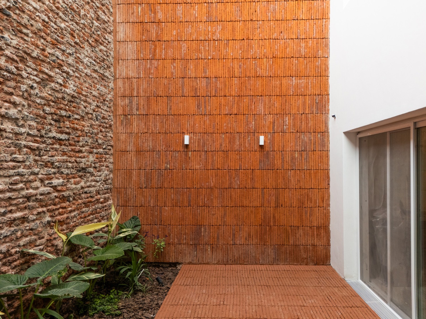 A1486, single-family home in Chacarita by Arqtipo. Photograph by Israel Caire.