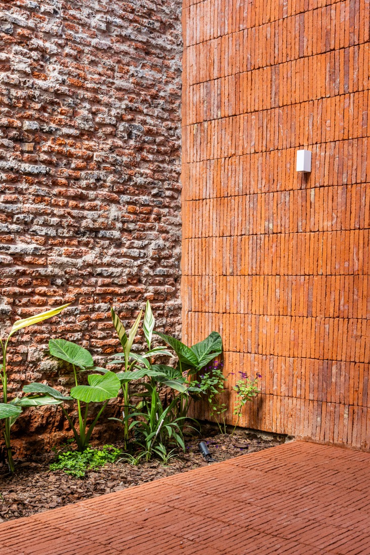 A1486, single-family home in Chacarita by Arqtipo. Photograph by Israel Caire.