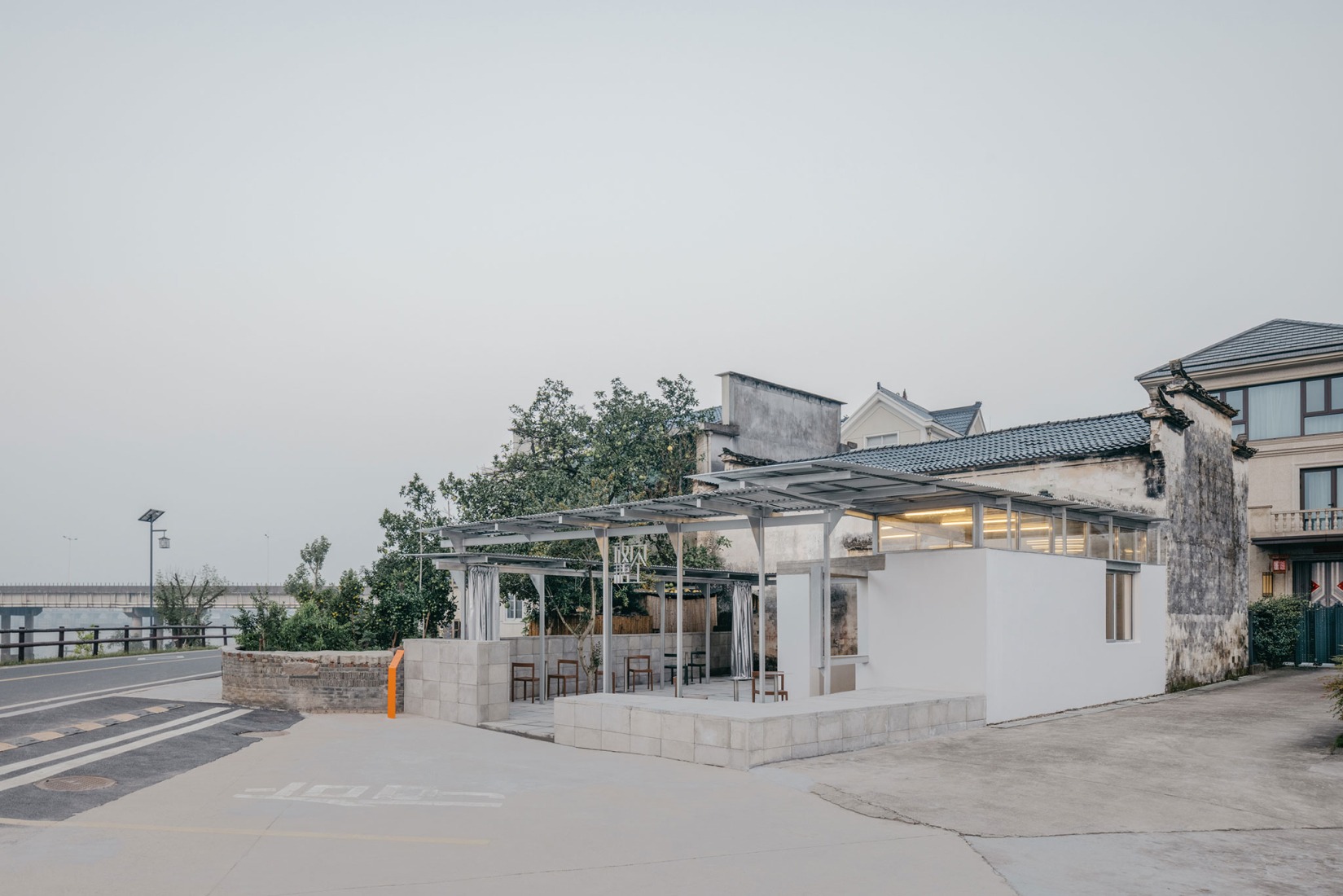 Visitor centre - Longyou / tourist centre by Atelier tao+c. Photograph by Wen Studio.